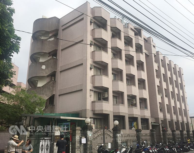 圖爲文化大學宿舍大羣館。(中央社檔案照片)