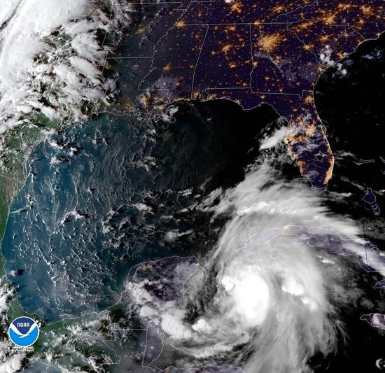 颶風麥可（Michael）預計近日將會增強爲3級撲向佛羅里達州沿岸地區，還可能引發「威脅性命」的暴洪。 美聯社