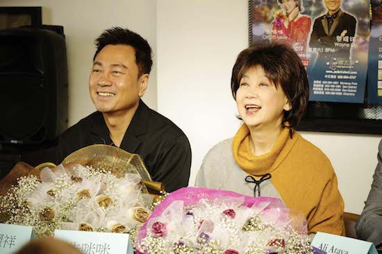 香港視帝黎耀祥、搞笑天后朱咪咪於洛杉磯VITA義大利餐廳舉行記者會,爲本週六演唱會宣傳造勢。
