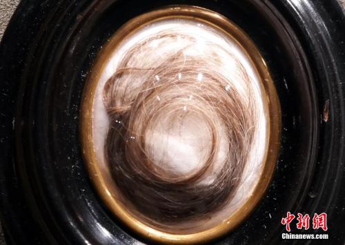 2014年,貝多芬1827年留下的兩縷頭髮在美國展出。<a target='_blank' href='http://www.chinanews.com/'>中新社</a>發 毛建軍 攝