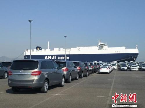 汽車碼頭。 臧永亮 攝