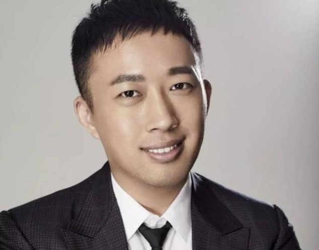 於正