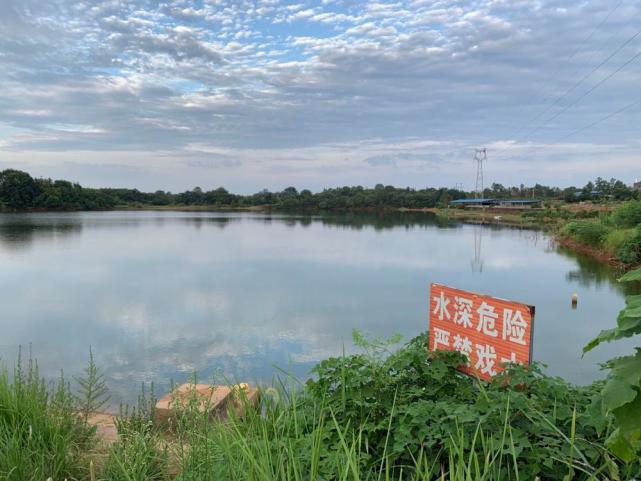 當年張玉環被指認拋屍的下馬塘水庫。 王倩 攝