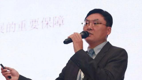 鲍毓明资料图。(图片来源:《北京日报》旗下微信公号“长安街知事”)
