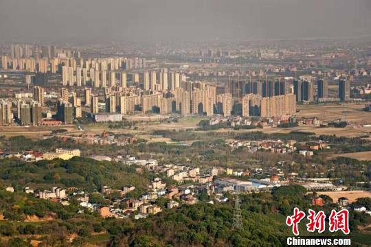 圖爲:俯瞰皋城村(資料圖) 範宇斌 攝