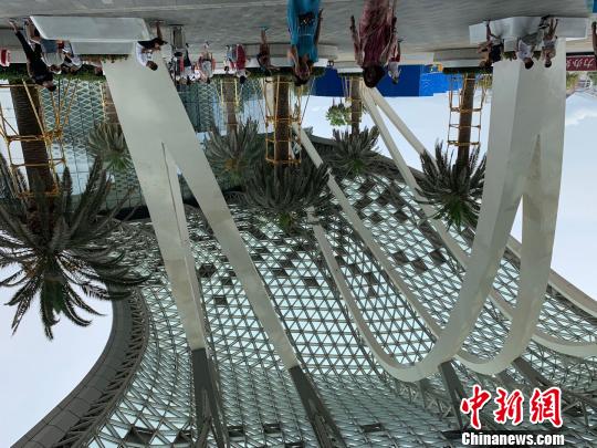 圖爲海南三亞國際免稅城。 張梓 攝